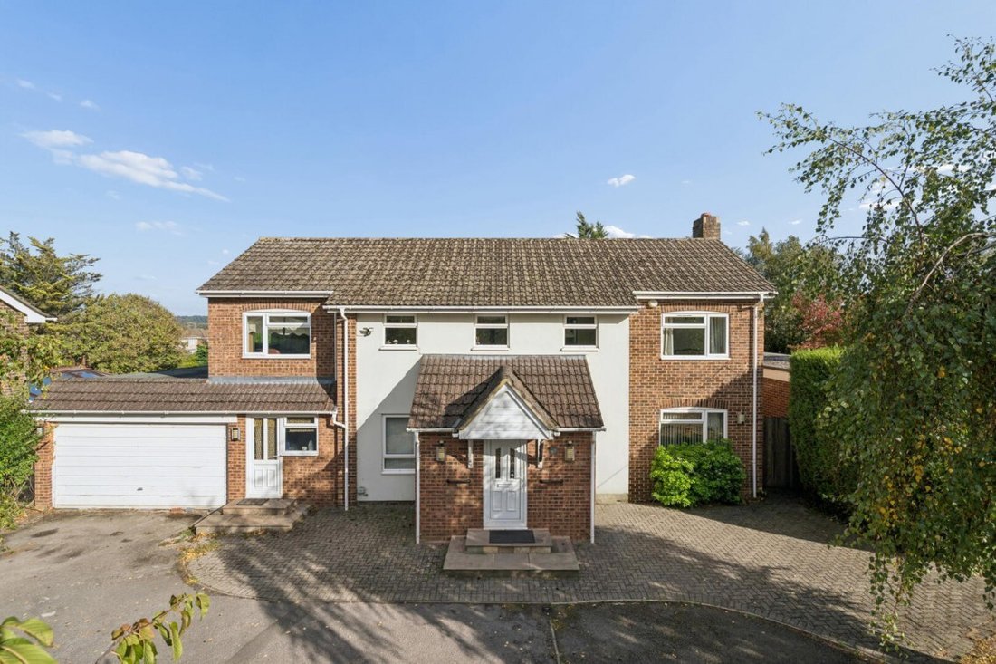 House in Maidenhead, England 2 - 19147015