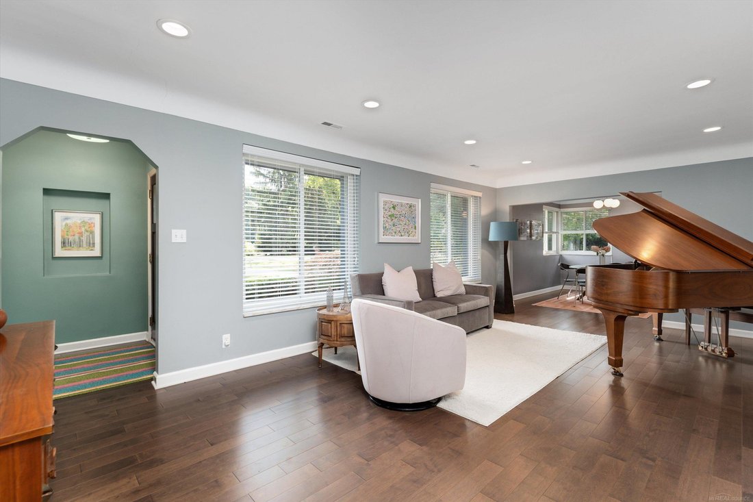 House in Beverly Hills, Michigan, United States 4 - 19147577