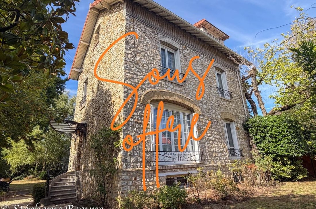 Casa a Les Robinettes, Eaubonne, Francia 1 - 18838183