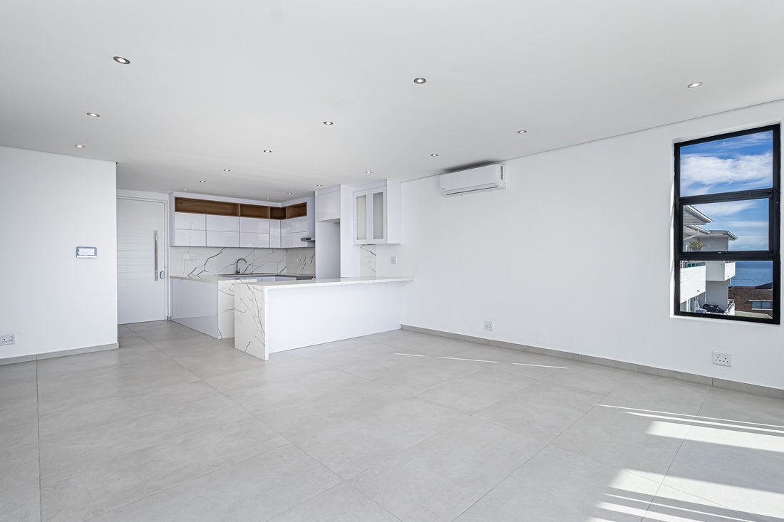 Apartment in Camps Bay, Atlantic Seaboard, Cape Town 5 - 19146045
