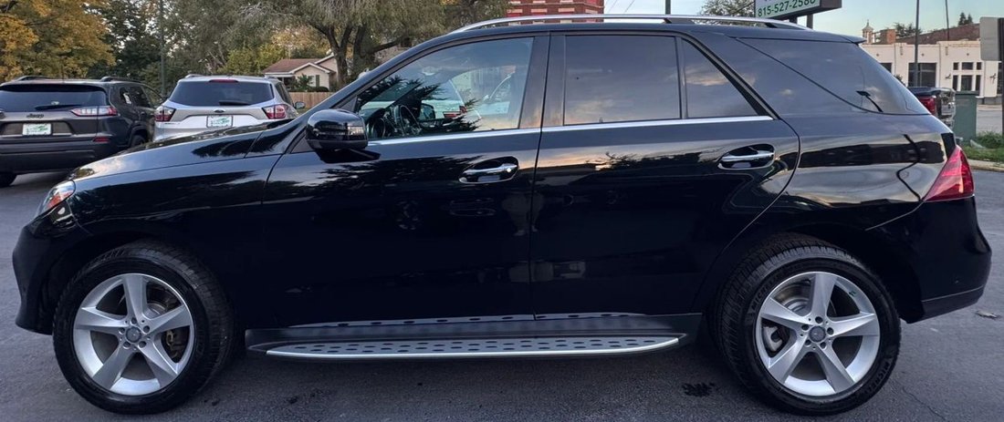 Suv in Joliet, IL, United States 3 - 19145782