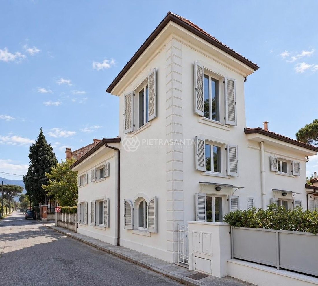 Country House in Tonfano, Pietrasanta, Italy 1 - 19147600