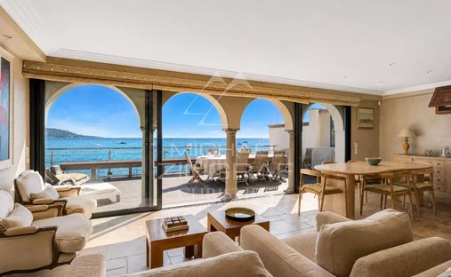 Villa en Nartelle-Noyer-Bellevue-bd de los Sardinaux, Sainte-Maxime, Francia 1