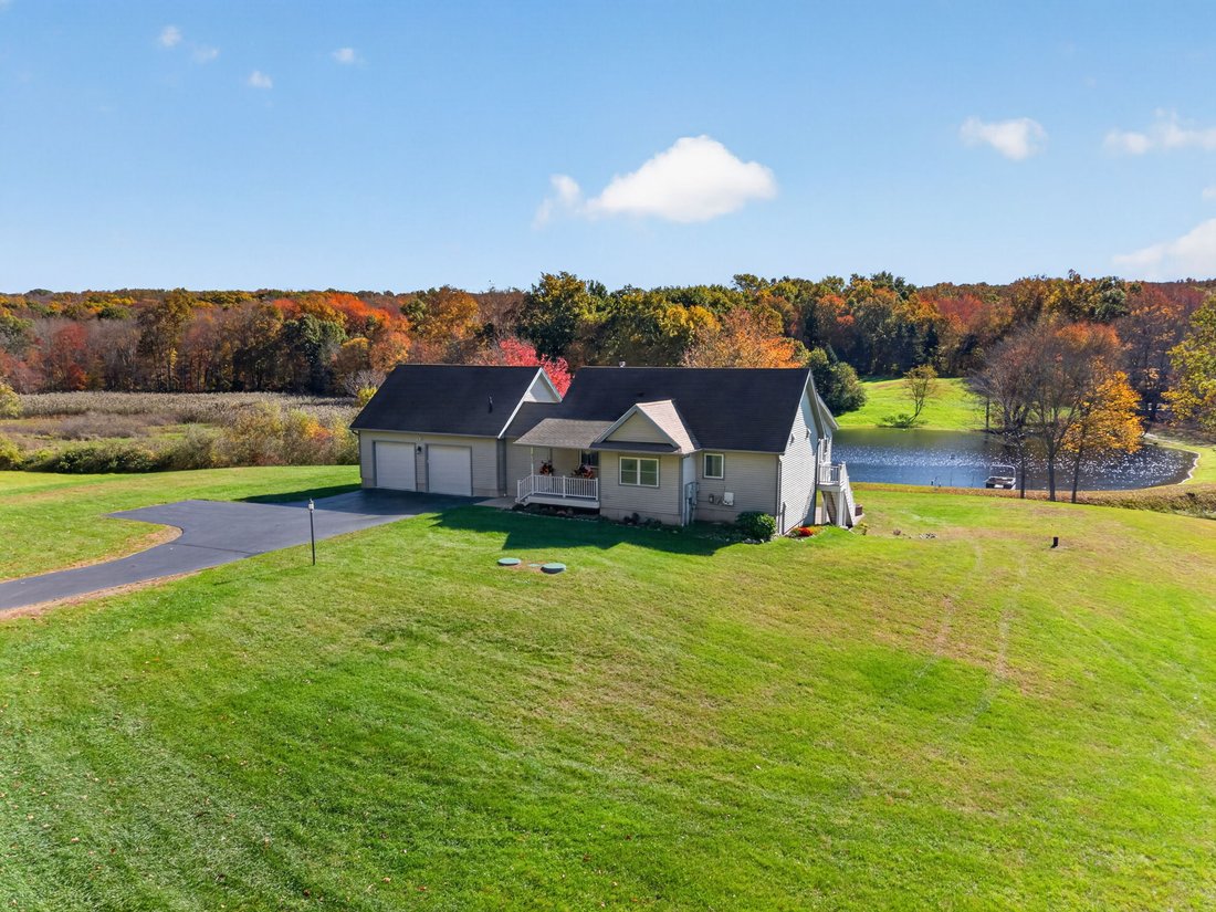 Casa a Plainfield, Connecticut, Stati Uniti 1 - 19146353