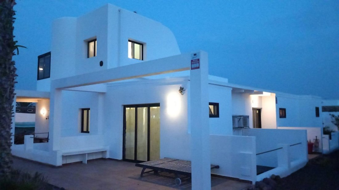 Villa in Playa Blanca, Yaiza, Spain 4 - 19148116