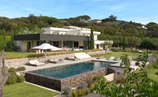 Villa in Grimaud, Provence-Alpes-Côte d'Azur, France 1