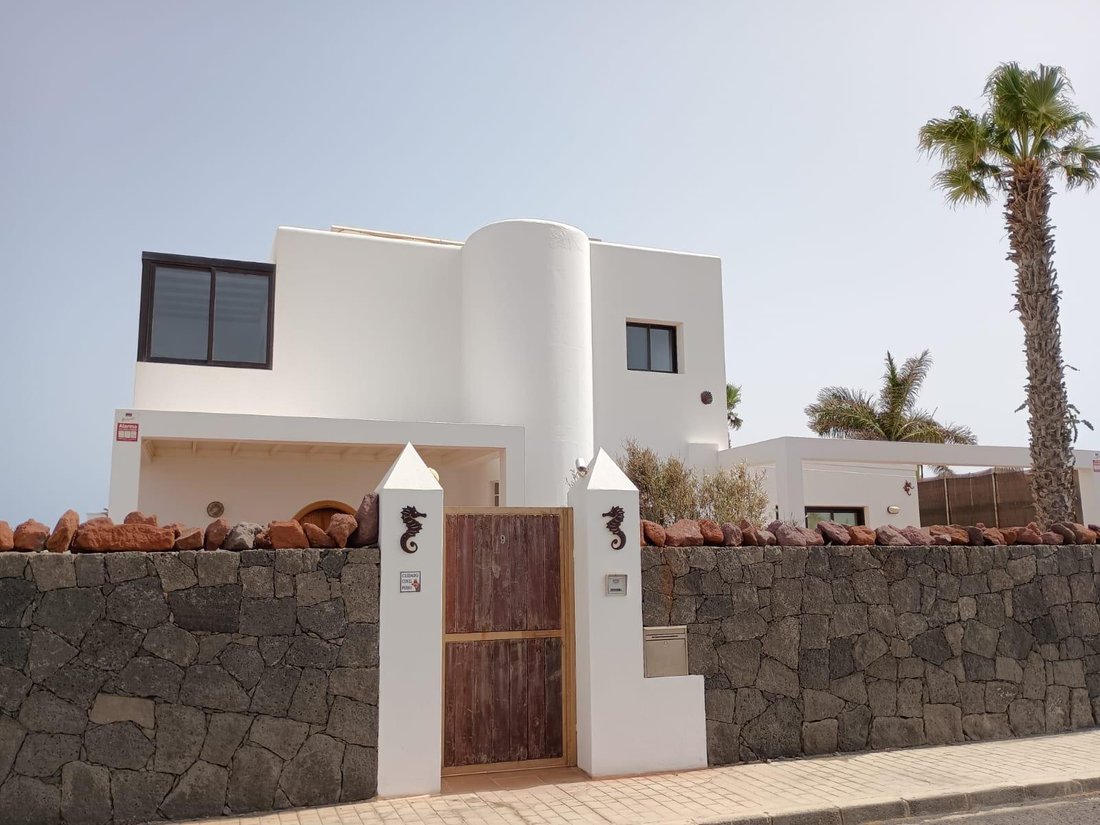 Villa in Playa Blanca, Yaiza, Spain 3 - 19148116
