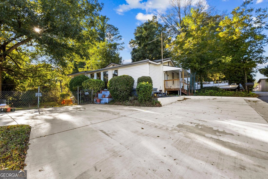 House in Suwanee, Georgia, United States 1 - 19148097