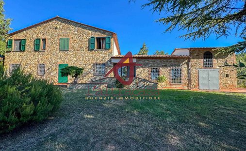 Maisons de campagne à Centro, Monsummano Terme, Toscane 1