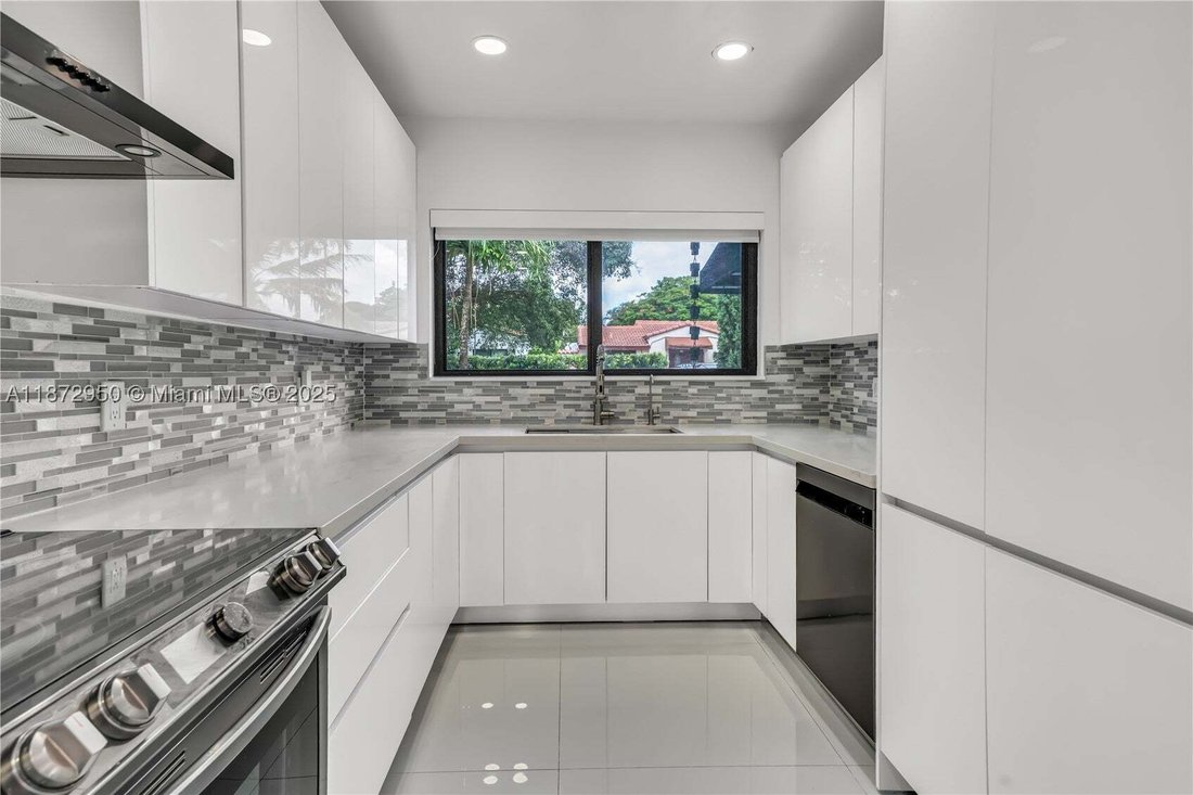 House in Miami, Florida, United States 3 - 16638312