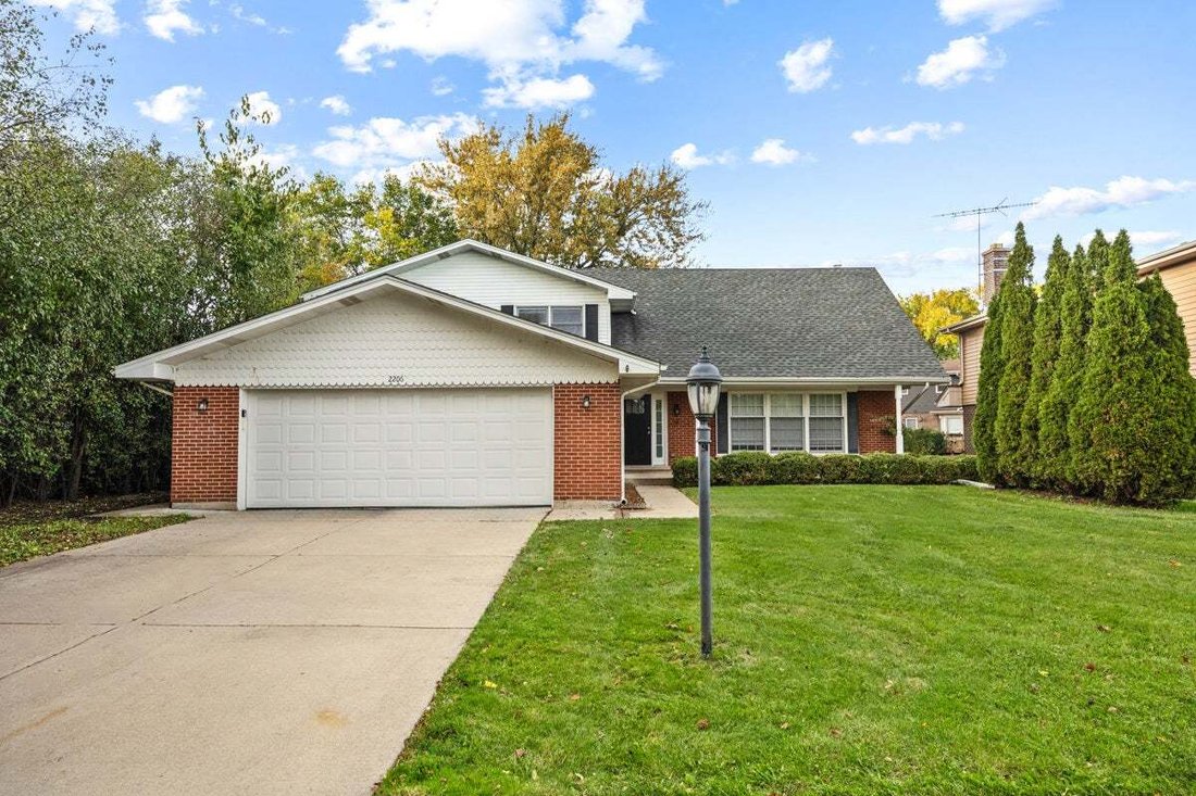 House in Mount Prospect, Illinois, United States 2 - 19140313