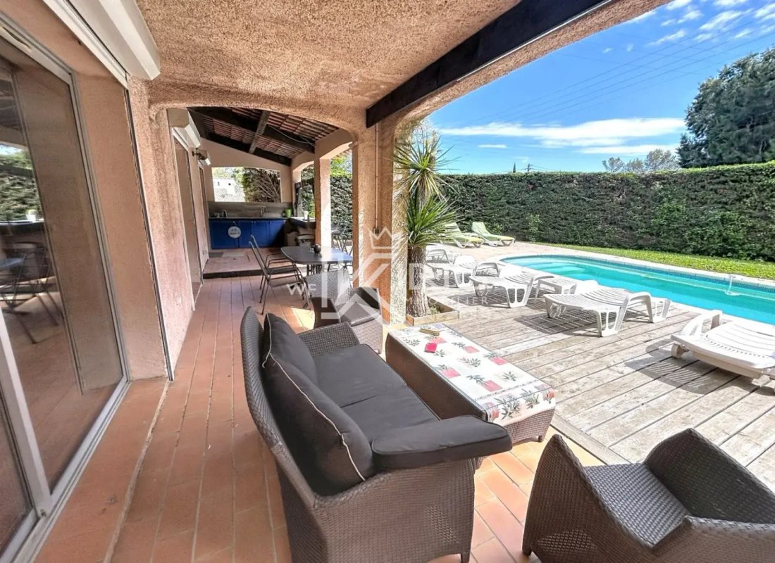 Villa in Le Dramont-Agay-Anthéor-Le Trayas, Saint-Raphaël, France 1 - 19141050