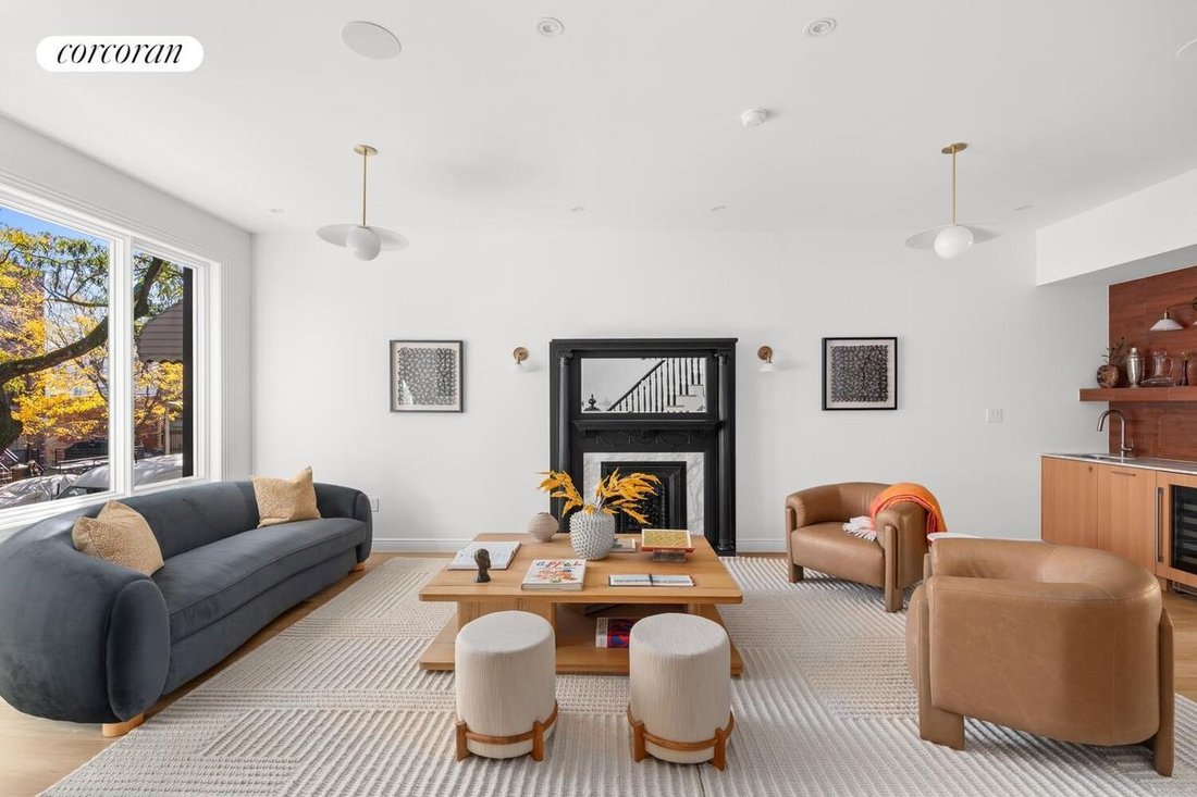 House in New York, New York, United States 2 - 19145518