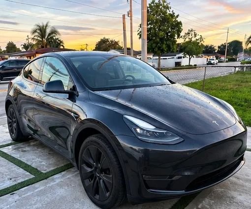 Suv in Hollywood, FL, United States 1 - 19149087