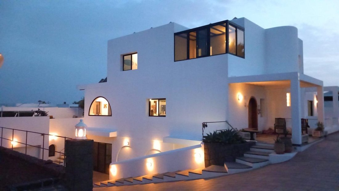Villa in Playa Blanca, Yaiza, Spain 1 - 19148116