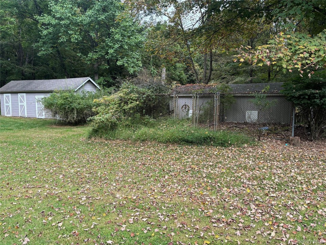 House in Airmont, New York, United States 3 - 19147402