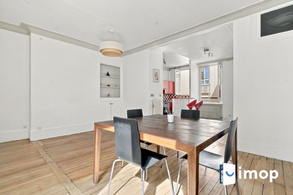 Apartment in Sainte Avoie, Paris 3e Arrondissement, Paris 3 - 19148425