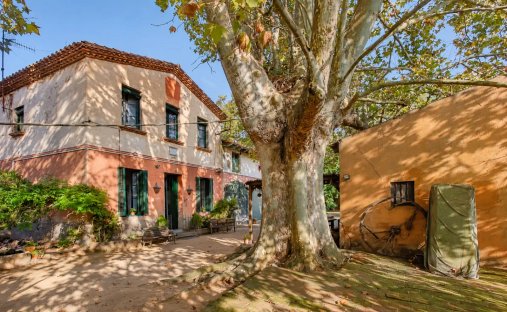 Landhaus in Blanes, Katalonien, Spanien 1