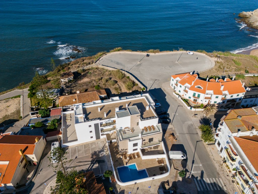 Estate in Atouguia da Baleia, Leiria District, Portugal 5 - 16546666