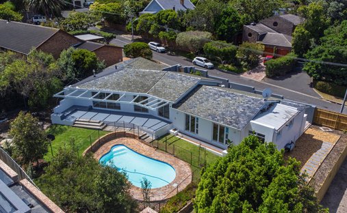 House in Clovelly, South Peninsula, Cape Town 1