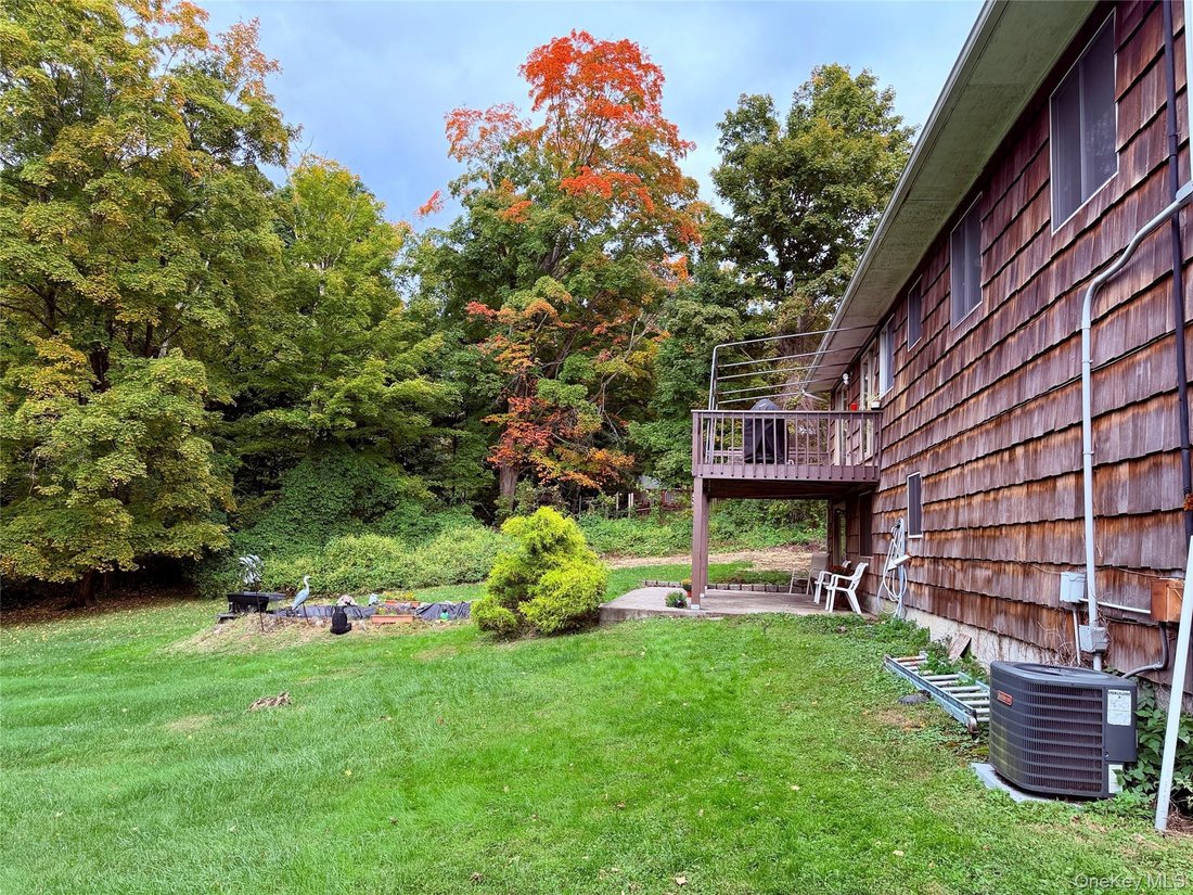 House in Carmel Hamlet, New York, United States 3 - 19148174