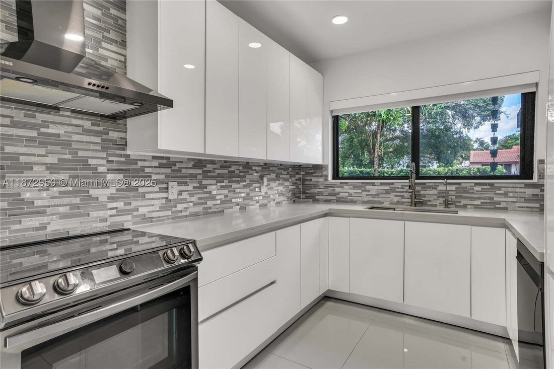 House in Miami, Florida, United States 4 - 16638312