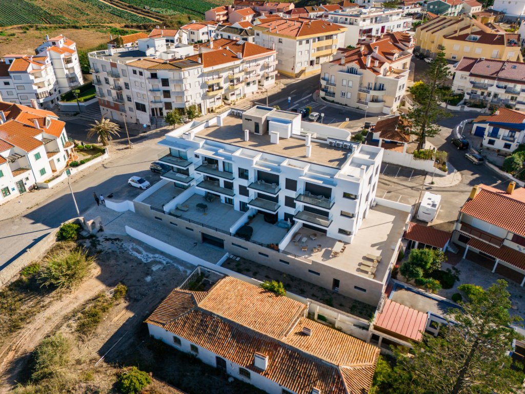 Estate in Atouguia da Baleia, Leiria District, Portugal 4 - 16546666