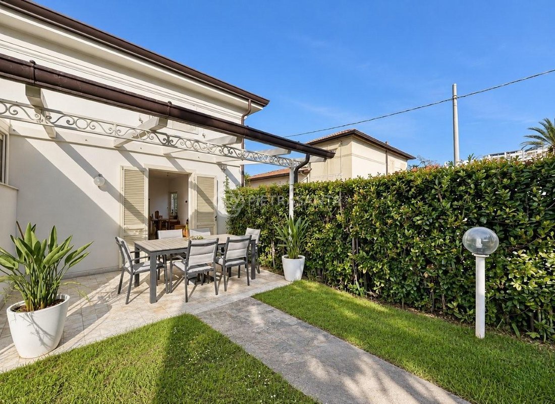 Country House in Tonfano, Pietrasanta, Italy 5 - 19147600