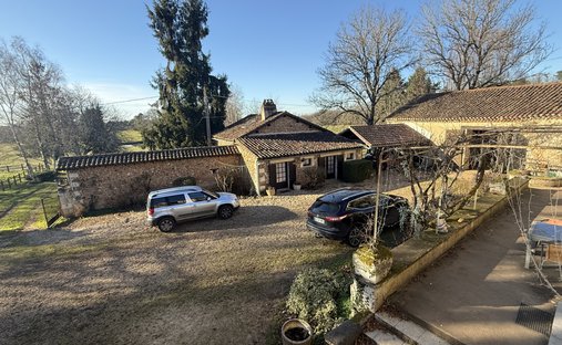 Schloss in Beaulieu, Perigueux, Frankreich 1