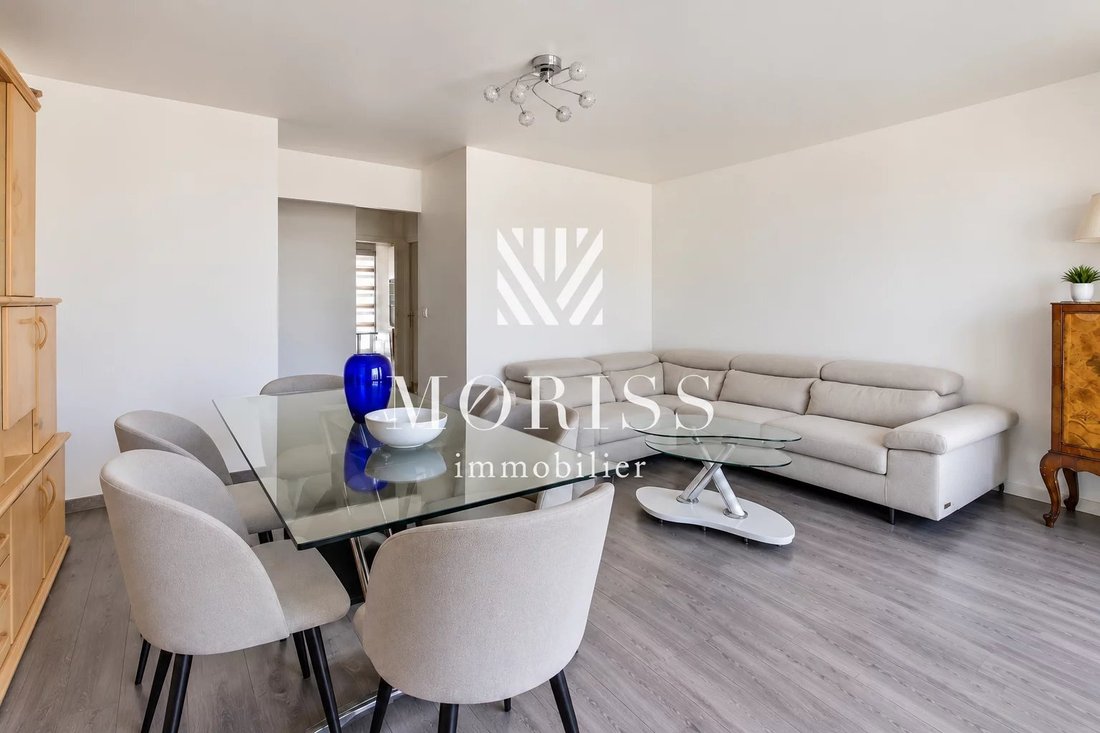 Apartment in Arrondissement of Bobigny, Ile-de-France, France 3 - 19145464