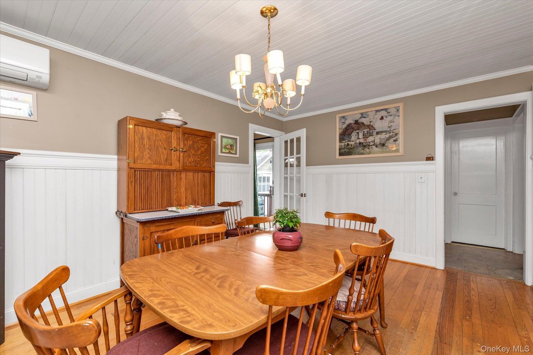 House in Bellmore, New York, United States 5 - 19148290