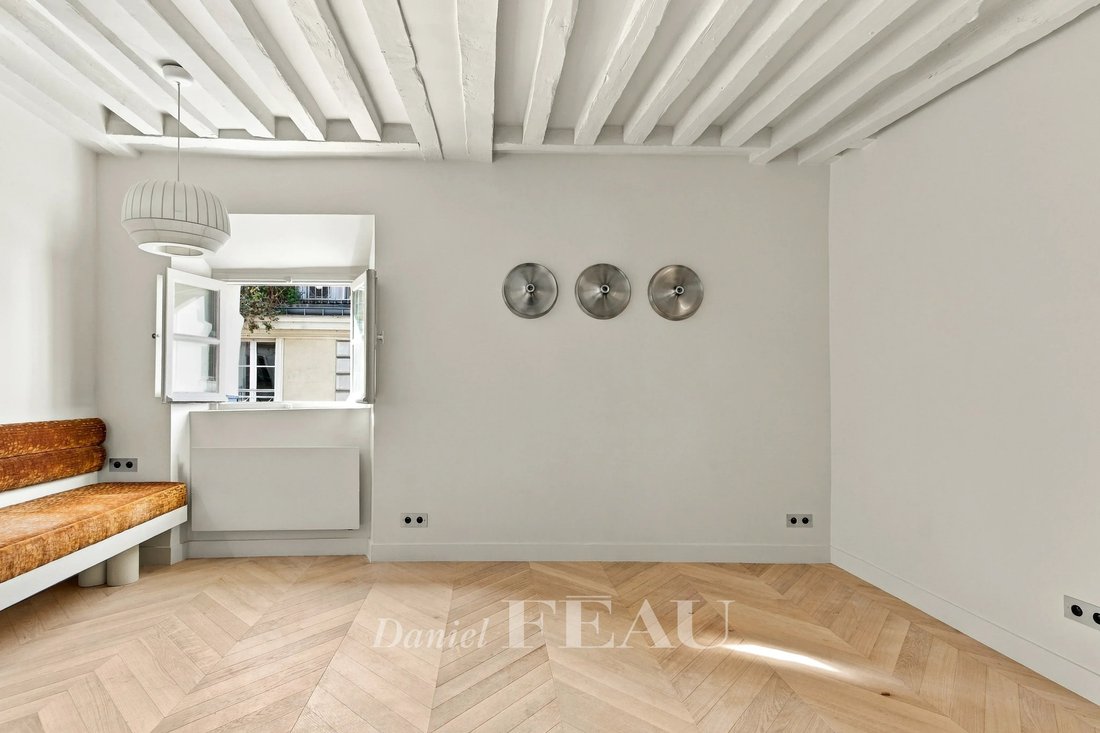 Apartment in Monnaie, Paris 6e Arrondissement, Paris 2 - 19145474