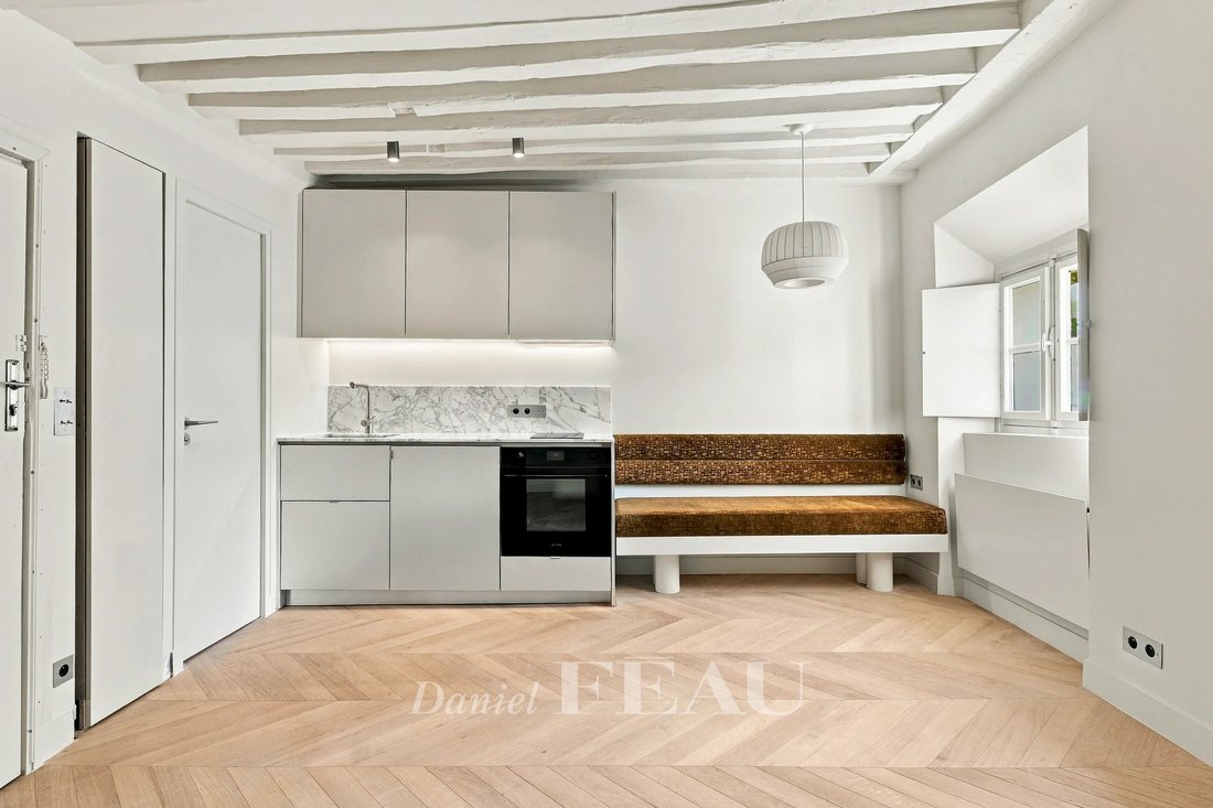 Apartment in Monnaie, Paris 6e Arrondissement, Paris 1 - 19145474