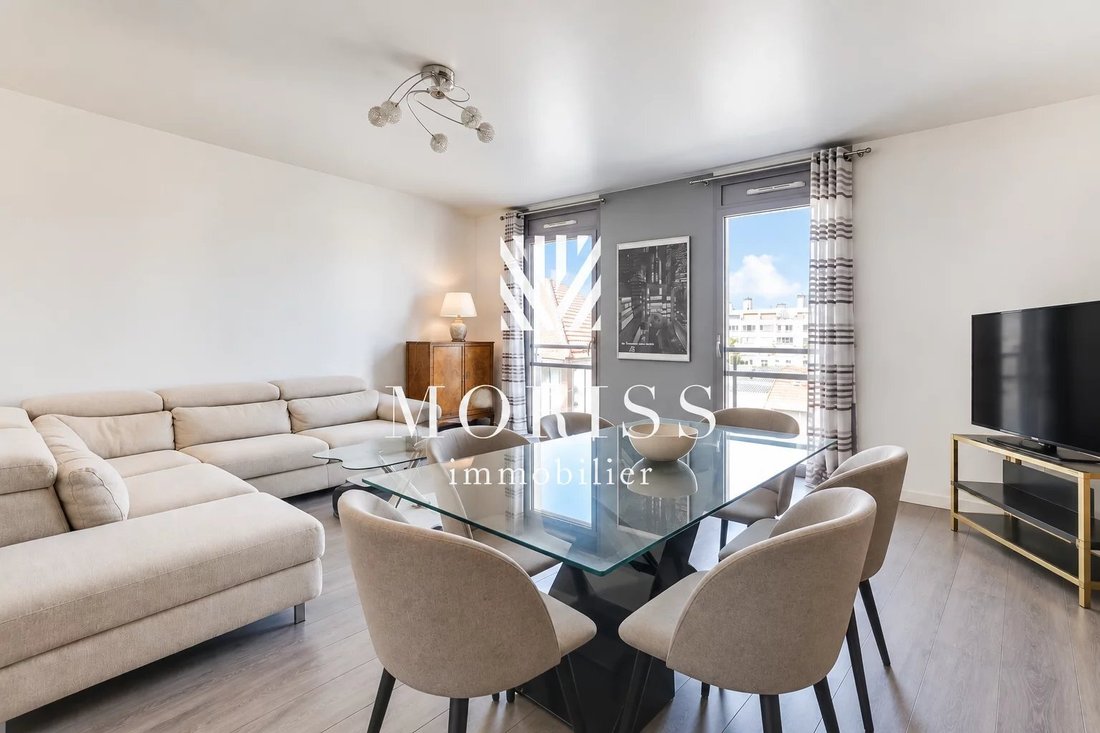 Apartment in Arrondissement of Bobigny, Ile-de-France, France 2 - 19145464