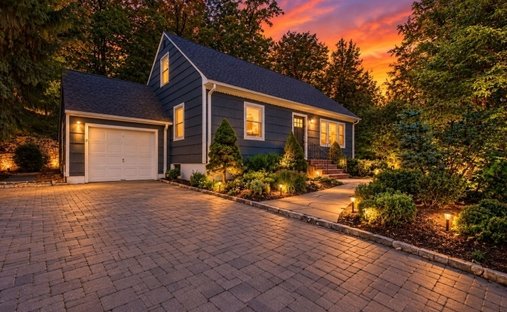 House in Caldwell, New Jersey, United States 1