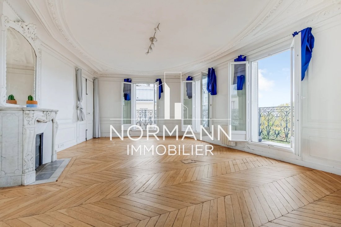 Apartment in Grange Aux Belles-Terrage, Paris 10e Arrondissement, Paris 5 - 19148507