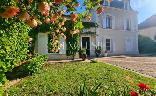 Stadthaus in Mézières-sur-Seine, Île-de-France, Frankreich 1