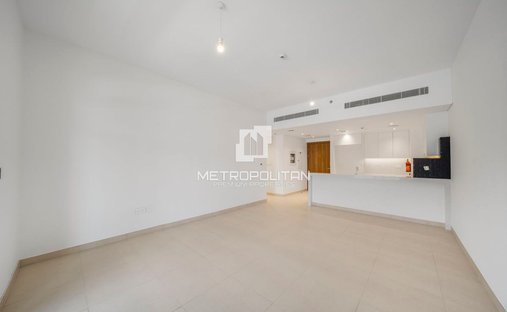 Apartment in Umm Suqeim, Dubai, United Arab Emirates 1