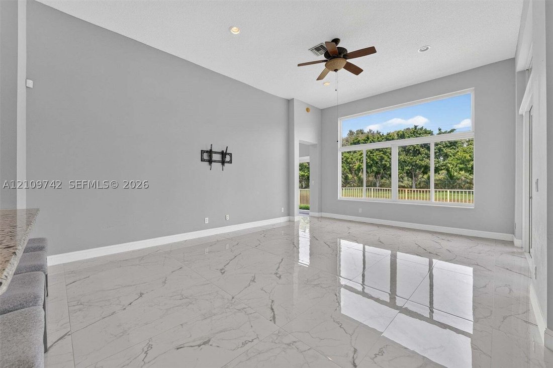 Haus in Pembroke Pines, Florida, Vereinigte Staaten 5 - 19147152