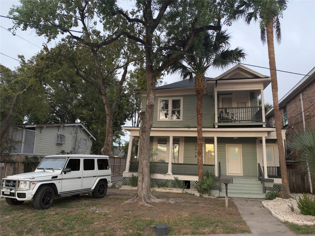 Houston, Texas, United States 3 - 19147978