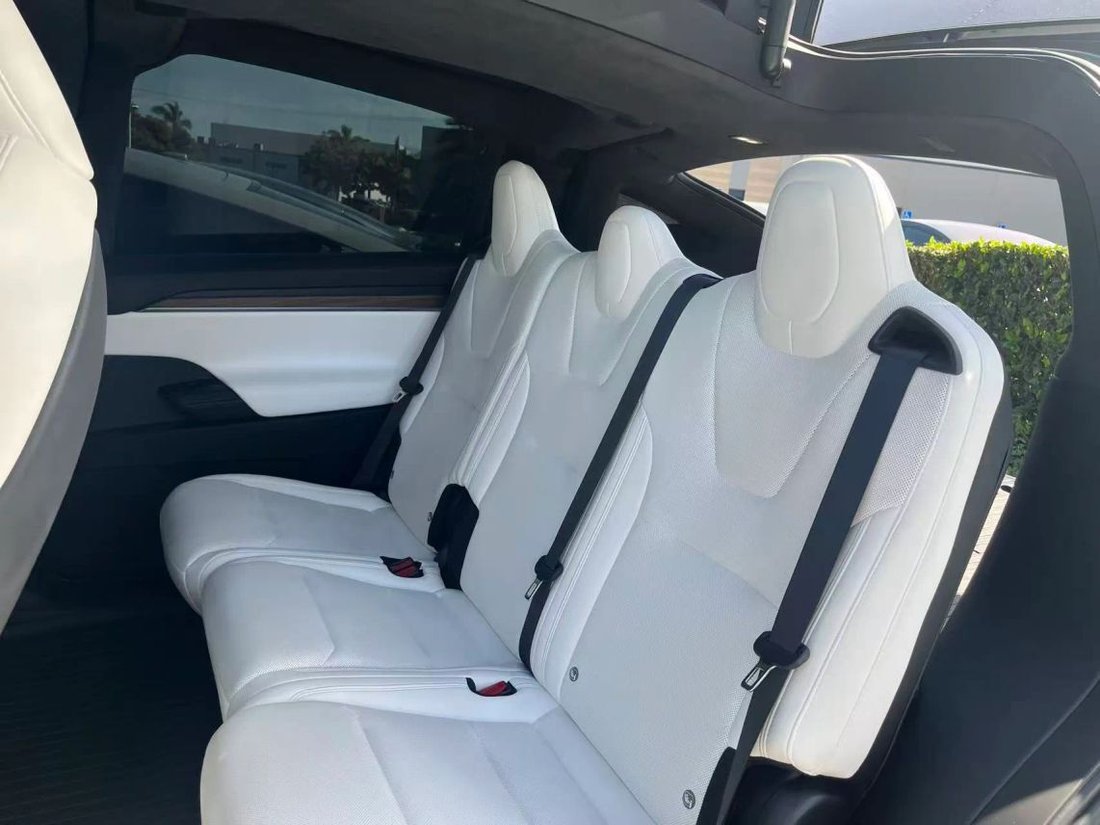 Suv in Costa Mesa, CA, United States 4 - 19149067