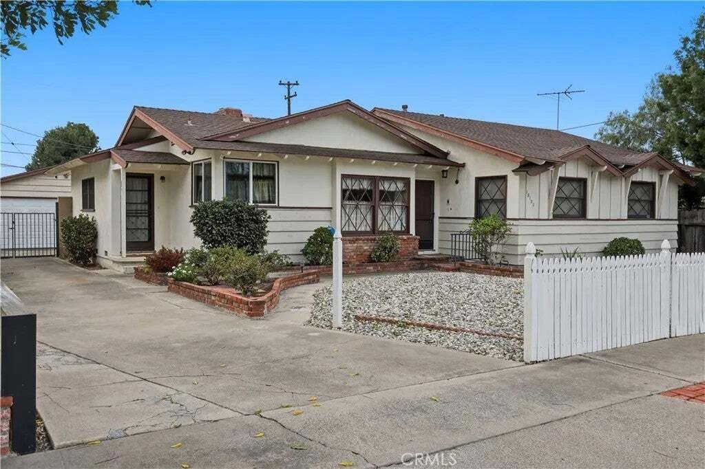 House in Santa Ana, California, United States 1 - 19147608