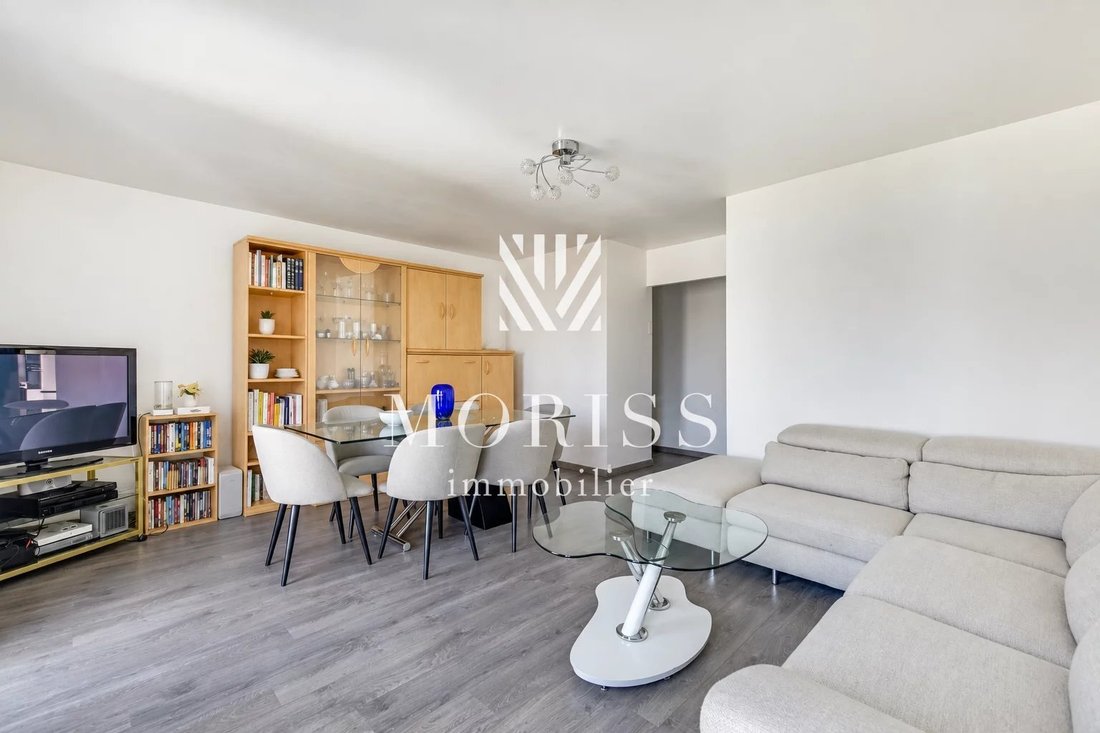Apartment in Arrondissement of Bobigny, Ile-de-France, France 4 - 19145464
