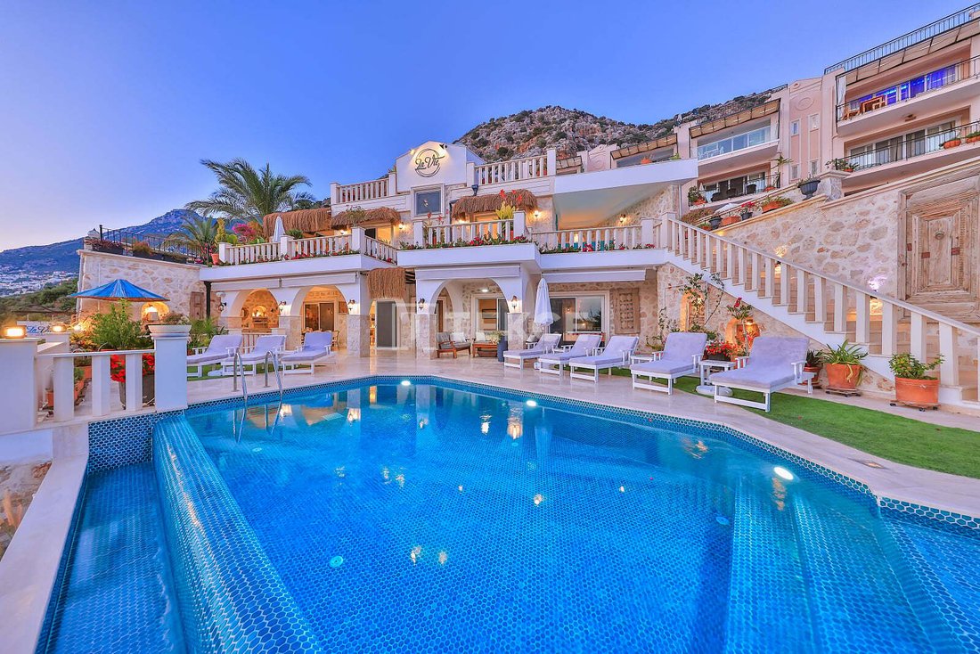 Villa in Kaş, Antalya, Turkey 1 - 19147251