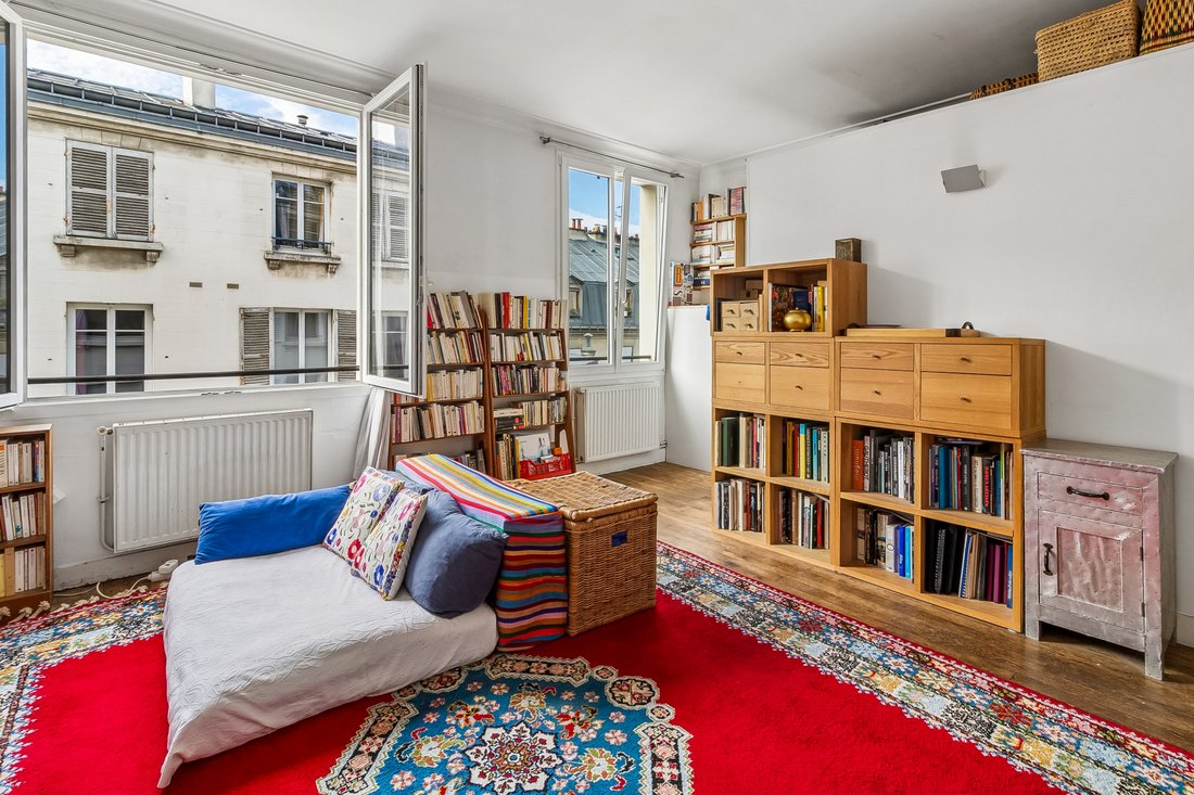 Apartment in République - Saint Ambroise, Paris, Ile-de-France 1 - 19145556