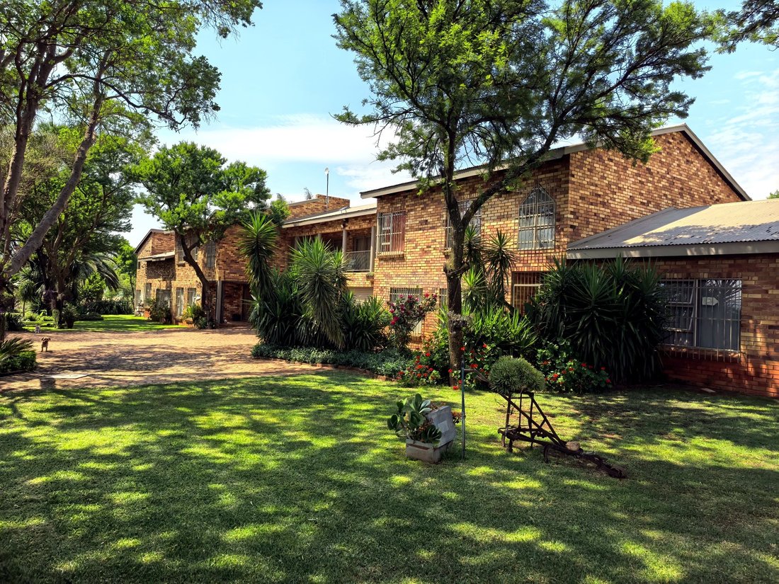 Rancho en Municipio Metropolitano de la Ciudad de Ekurhuleni, Gauteng, Sudáfrica 2 - 16117549