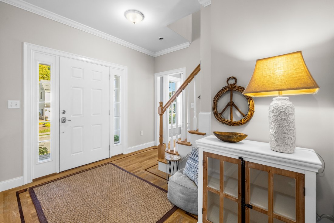 House in Norwood, Massachusetts, United States 4 - 19146351