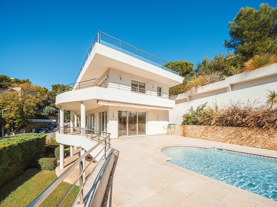 Maison à Endoume, 7e Arrondissement, Marseille 2 - 17092055
