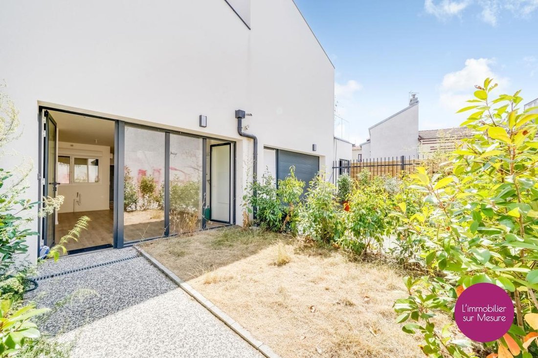 Apartment in Centre, Romainville, France 1 - 19145593