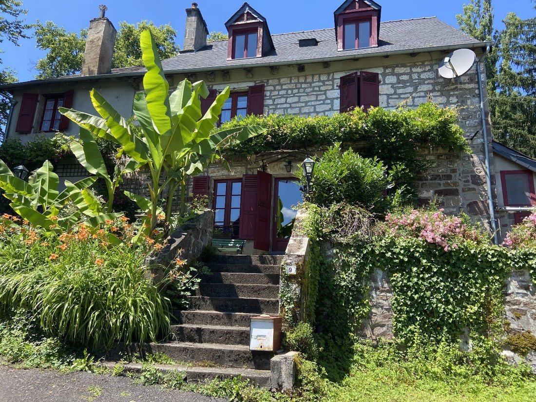 Villa in Saint-Bonnet-la-Rivière, Neu-Aquitanien, Frankreich 1 - 19145949